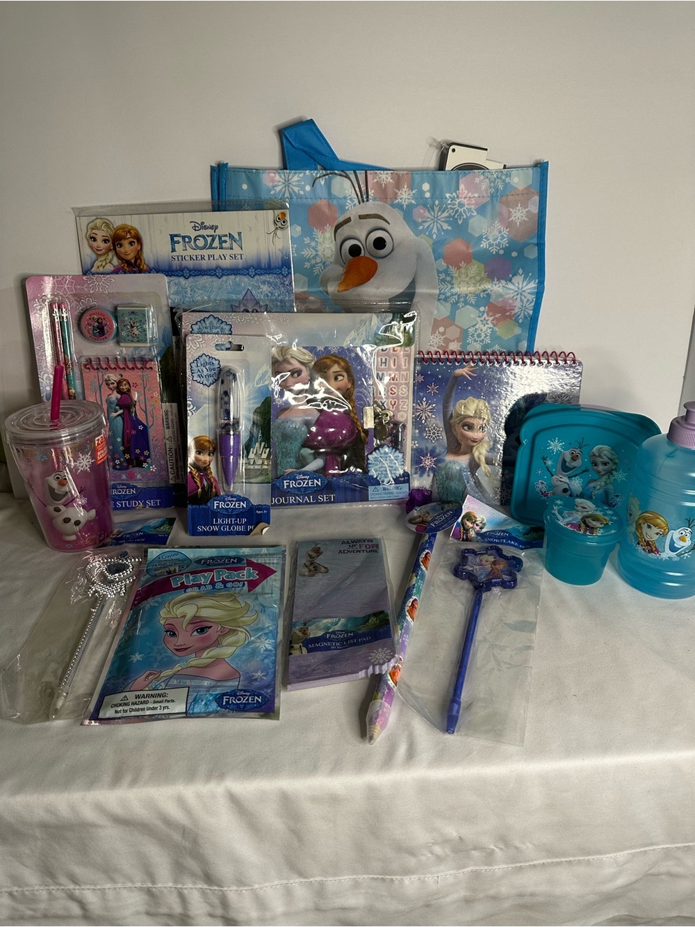 Disney Frozen Stationery, Accessories & Snack Set – Elsa, Anna & Olaf Themed
